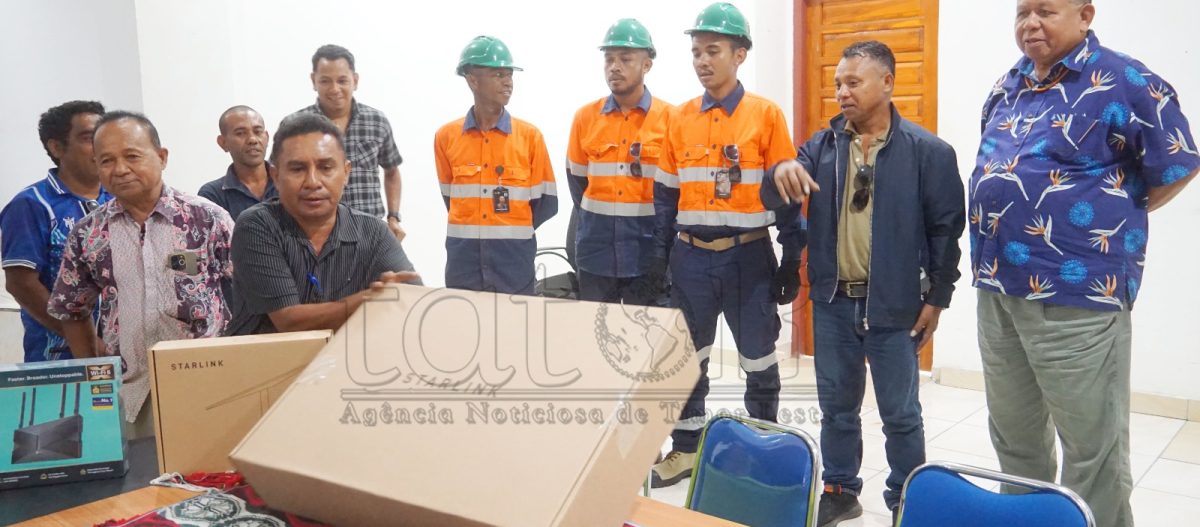 DNIK oferese Starlink ba Autoridade RAEOA instala ba sede suku 20 iha Oekusi