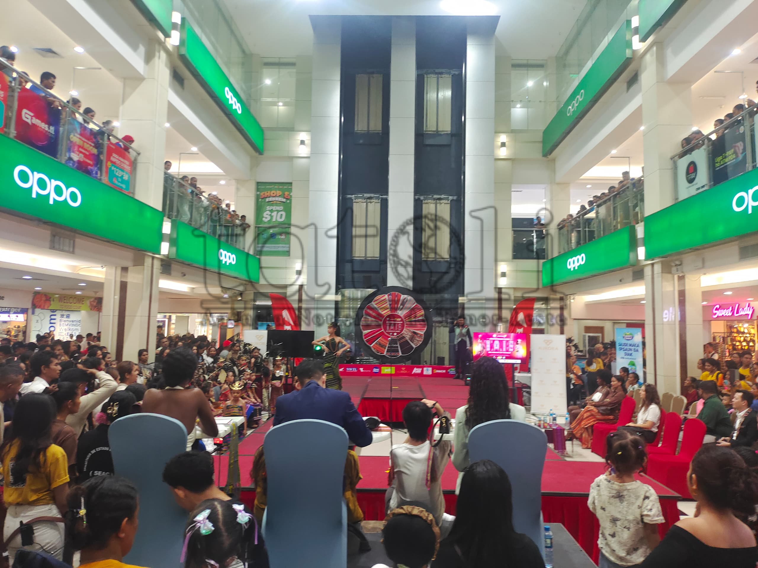 Promove Tais, Timor Furak realiza atividade ‘fashion show’ ba labarik sira