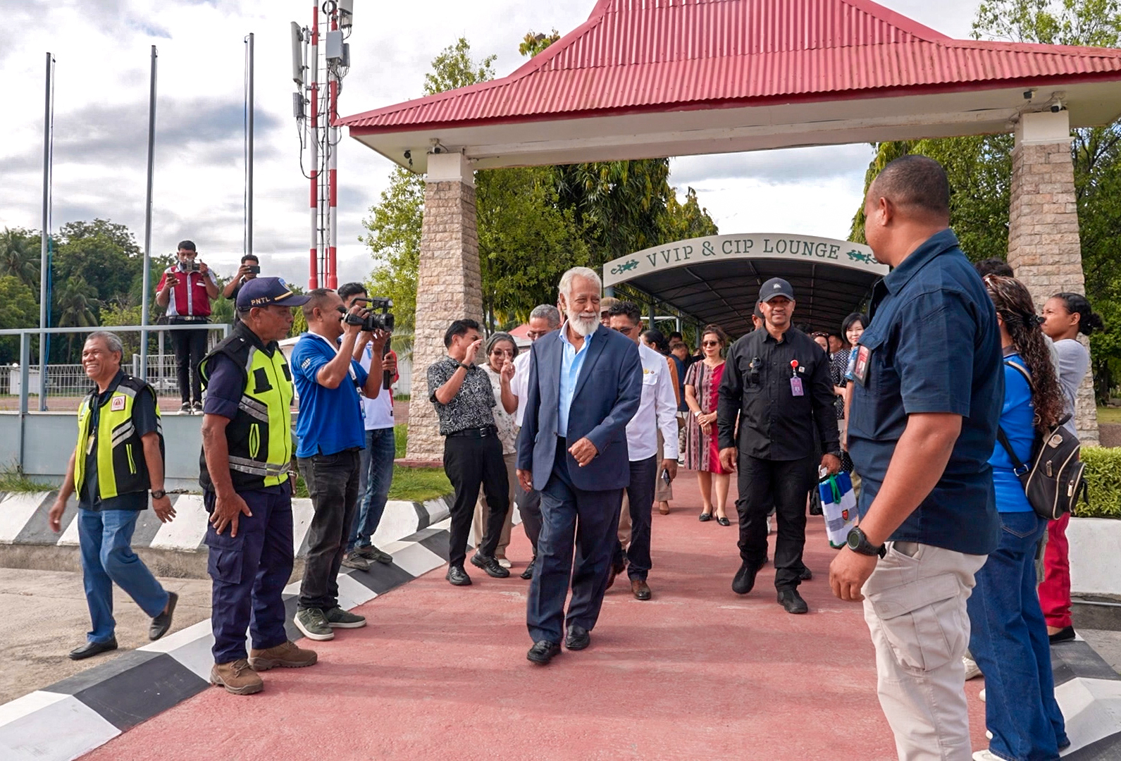 PM Xanana partisipa negosiasaun ronda datoluk kona-ba fronteira marítima entre TL ho RI iha Singapura