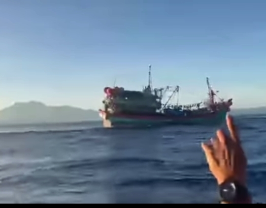 Komandu Munisípiu Lautein aprezenta tripulante 32 halo peska ilegál ba MP Baukau 