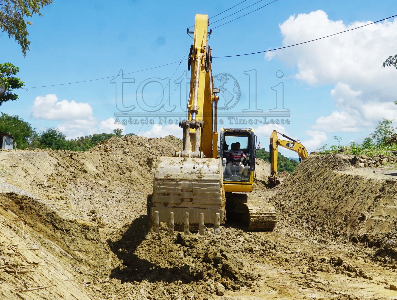 Reabilitasaun estrada Sabén iha Oésilo atinje 12%, ‘clearing-grubbing’ konkluídu