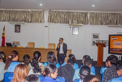 CNC komemora Loron Revolusaun Ai-Funan Kravu ho konferénsia sientífika