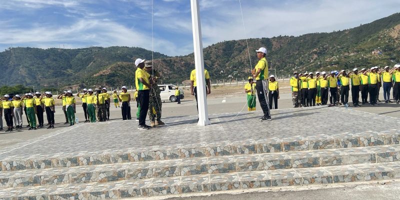 Korpu Isar Bandeira Nasionál no Parada Militár hahú treinu ohin