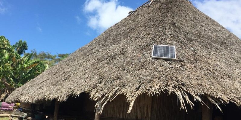 Governu kontinua distribui painel solar ba komunidade ne’ebé seidauk iha asesu ba eletrisidade