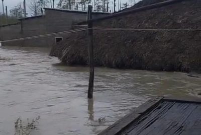 Inundasaun iha Luka, uma-kain neen dezloka bá sentru evakuasaun