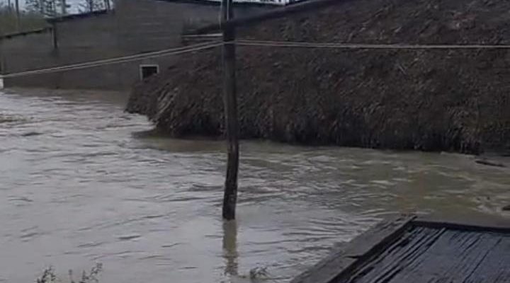 Inundasaun iha Luka, uma-kain neen dezloka bá sentru evakuasaun