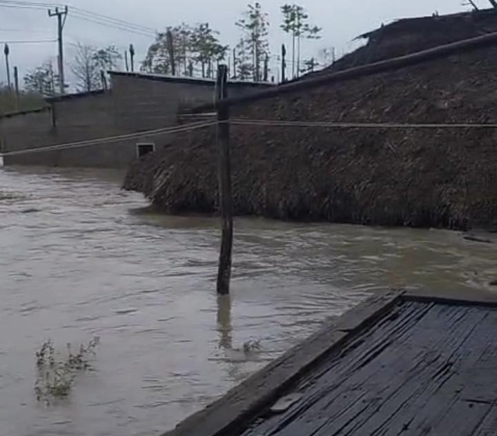 Inundasaun iha Luka, uma-kain neen dezloka bá sentru evakuasaun