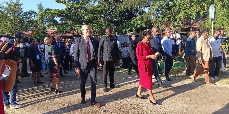 Delegasaun CPLP vizita eskola Amigavel CPLP Dili, reforsa kooperasaun edukativa iha espasu luzófonu