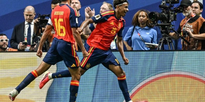 Golu dahuluk husi Lamine Yamal lori España manán Arábia Saudita 4-0