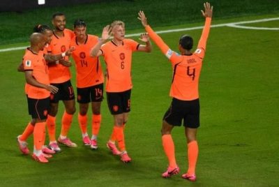 Olanda halakon Tunízia 3-1