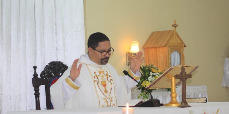 Pe. Benediktus: Loron Corpu de Deus hametin fiar ba prezensa real Jesus Kristu iha Eukaristia