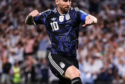 ‘Májiku’ Messi lori Arjentina rekolla pontu sia durante jogu grupu Kopa Mundiál
