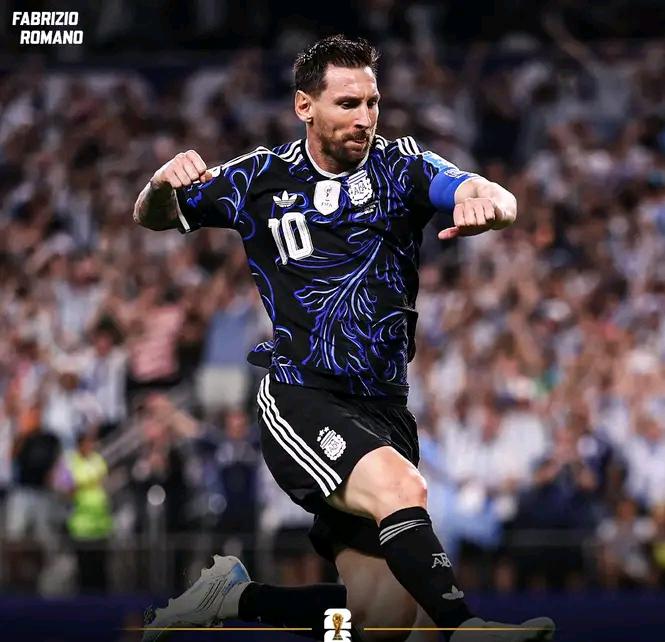 ‘Májiku’ Messi lori Arjentina rekolla pontu sia durante jogu grupu Kopa Mundiál