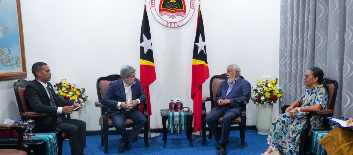 Dekanu FD-UNTL atualiza kooperasaun servisu ho Universidade Lisboa ba PM Xanana