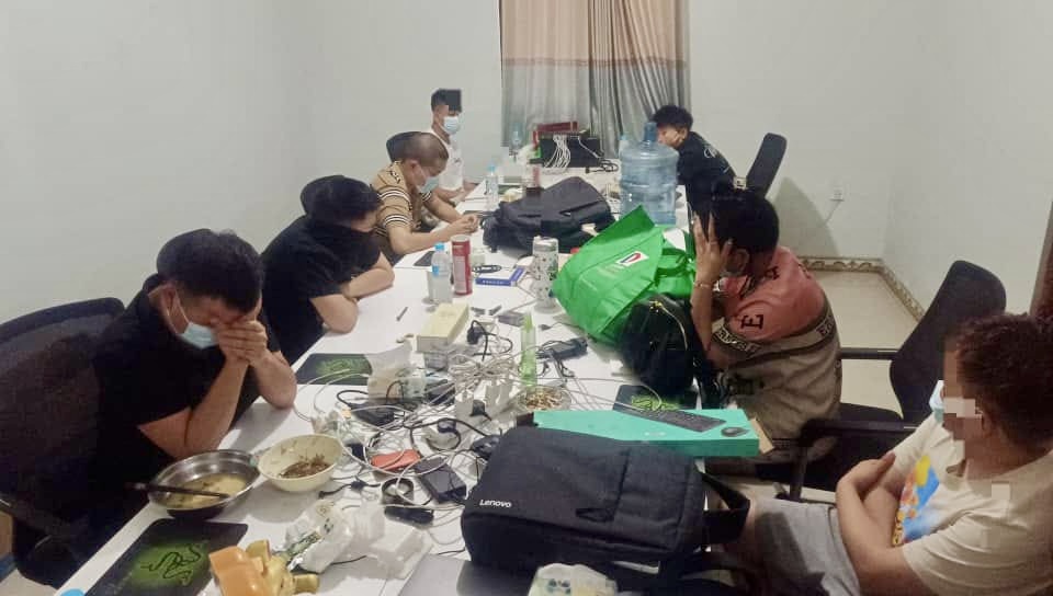 PNTL asegura sidadaun estranjeiru na’in-29 iha Manleuana suspeitadu online scam