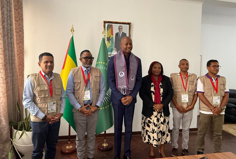 Ministru Finansa São Tomé e Príncipe konsidera g7+ parseiru importante ba demokrasia