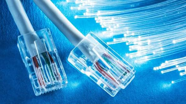 Fibra Ótika prontu ona ba lansamentu komersiál: Ministru Manetelu