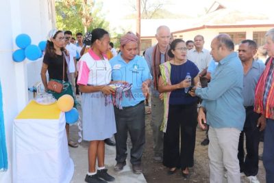 Autoridade RAEOA ho Rotary Club inaugura instalasaun filtra bee-moos iha ETV Palaban
