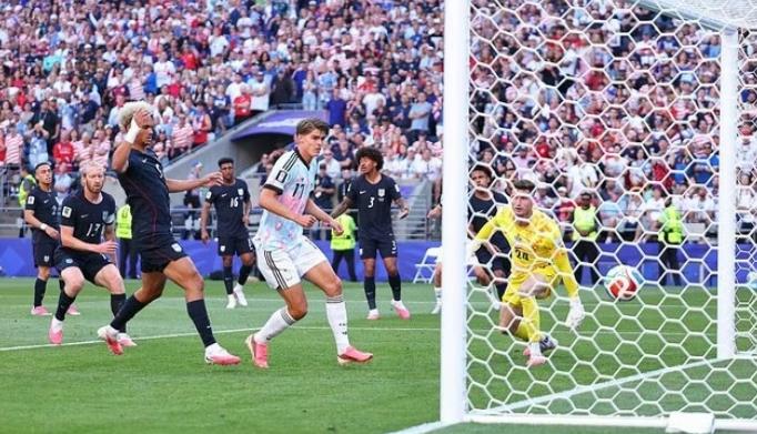Béljika sei hasoru España iha kuartu final hafoin halakon EUA 4-1