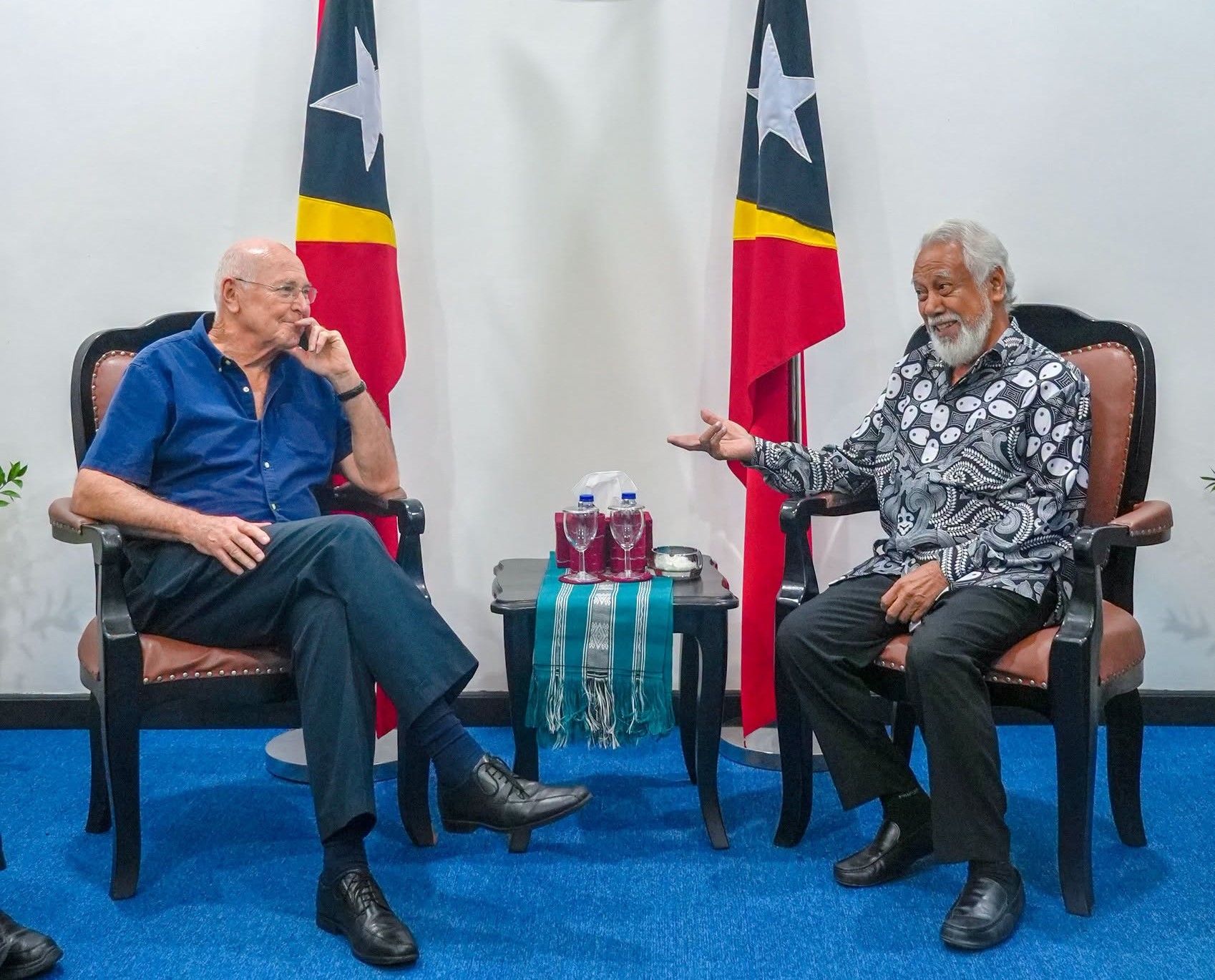Ian Martin sei lansa filme istória ‘Rezisténsia Timor-Leste 1974 – 1999’