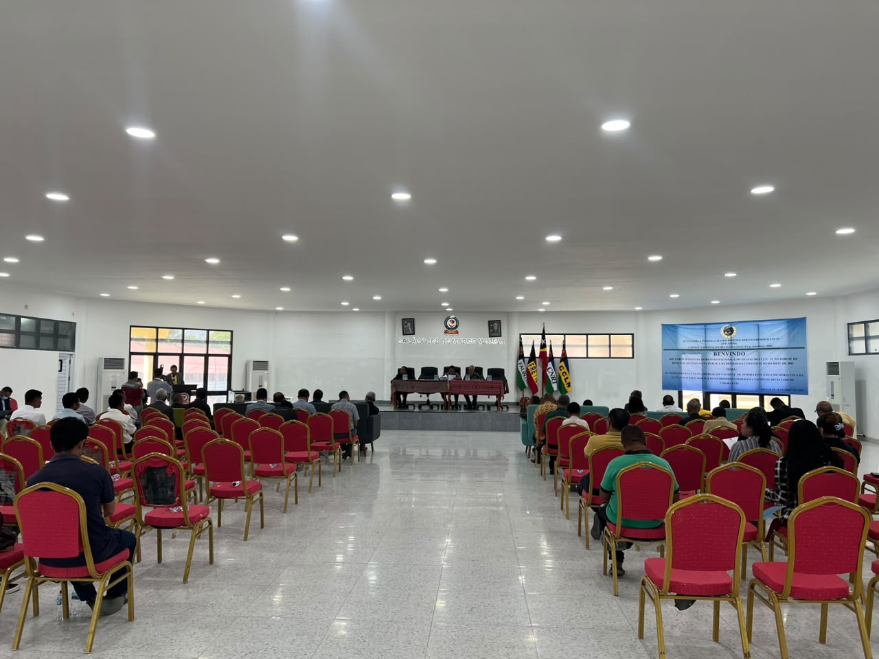 CNR halo konsultasaun públiku ho CCLN atu revee artigu balun iha konstituisaun RDTL